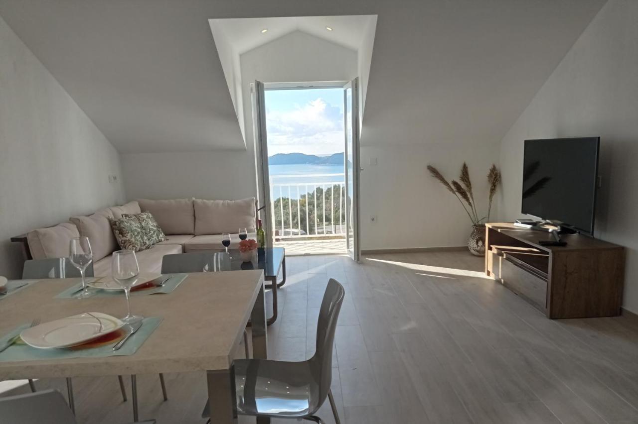 Apartment Lucija With Sea View 杜布罗夫尼克 外观 照片