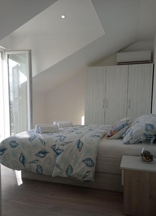 Apartment Lucija With Sea View 杜布罗夫尼克 外观 照片